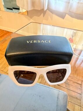 Versace White Cat-Eye Sunglasses with Gold Logo Arms and Dark Lenses